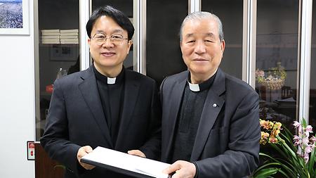 Catholic Archdiocese of Seoul’s Samok Foundation Donates KRW 100 million of Scholarship Fund for North Korean Refugees