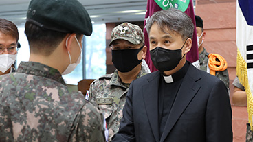 2022 Catholic University of Korea ROTC Summer Recruiting Ceremony Departure