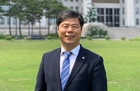 National Vitamin Congressman Seo Young-seok -- Alumnus of the Graduate School of Public Administration